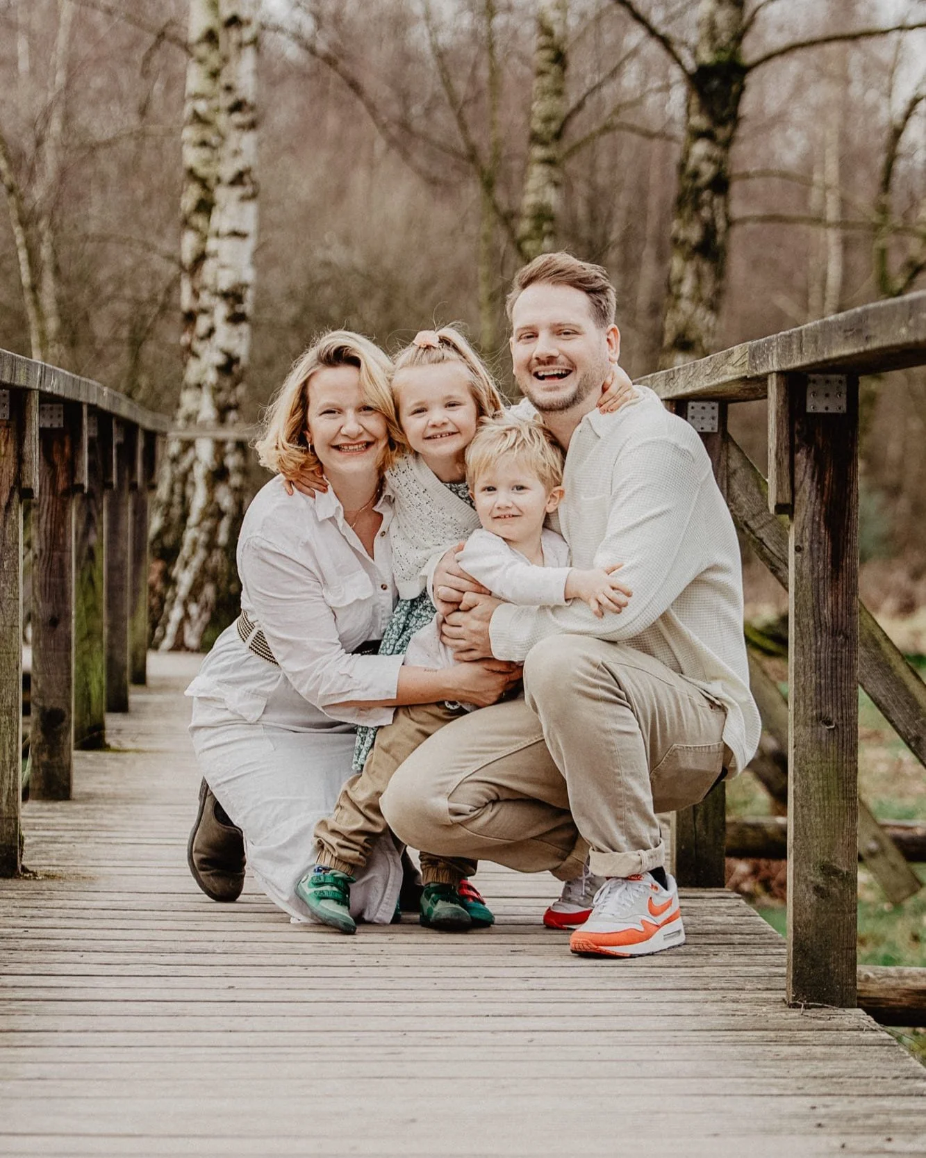 Relaxed Neutrals with Color Pops: Textured Shirts and Wide-Leg Trousers for Family Photos Relaxed Neutrals with Color Pops: Textured Shirts and Wide-Leg Trousers for Family Photos β Winter Family Photo Outfits