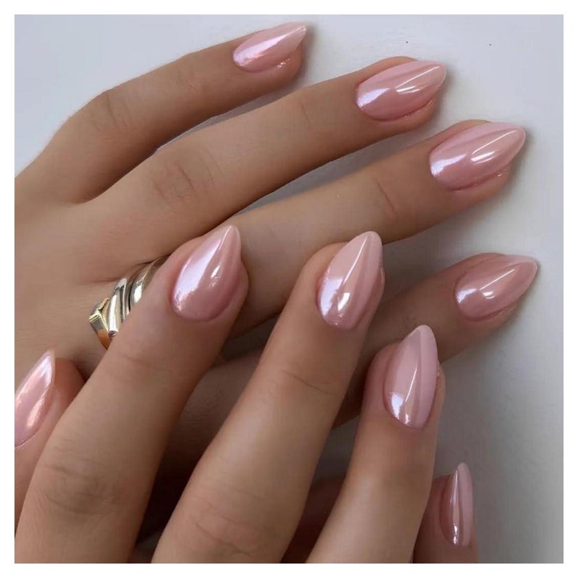 Short Pointed Pearlescent Chrome Pink Nails Short Pointed Pearlescent Chrome Pink Nails β Winter Pink Nails