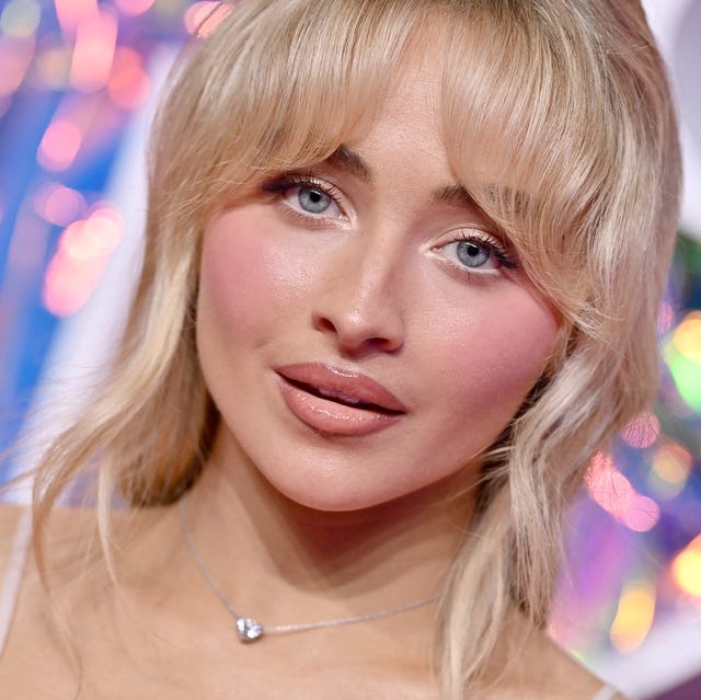 Front View Shoulder Length Blonde Waves — Winter Haircuts with Curtain Bangs