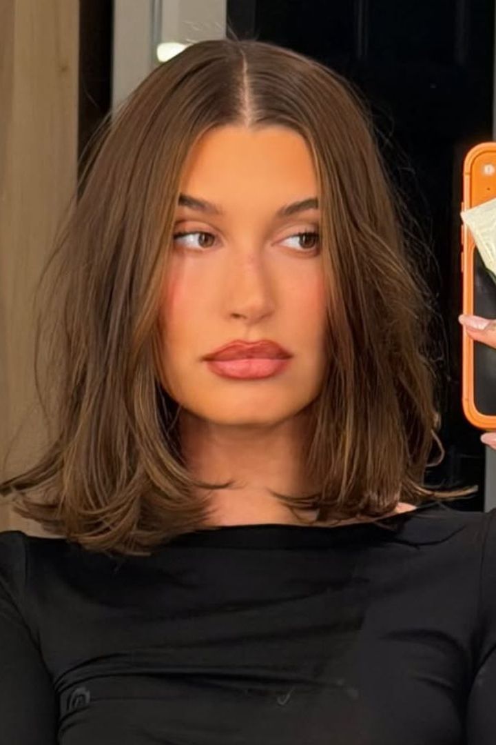 Blunt Chin Bob With Tousled Finish — Medium Length Winter Haircuts
