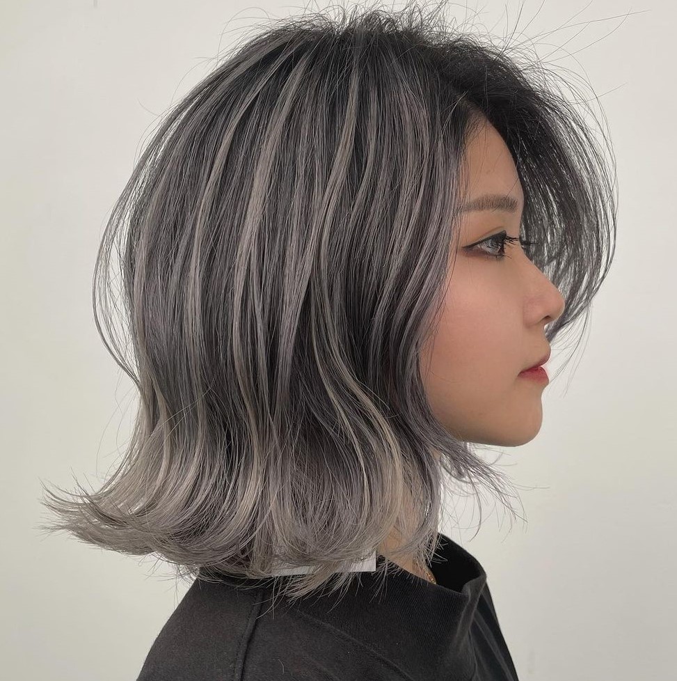 Chin Visual Idea Chin Visual Idea β Winter Hairstyles for Gray Hair