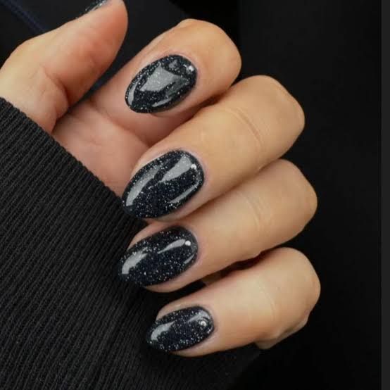 Medium Oval Deep Navy Glitter Starry Night Medium Oval Deep Navy Glitter Starry Night β Sparkly Winter Nails