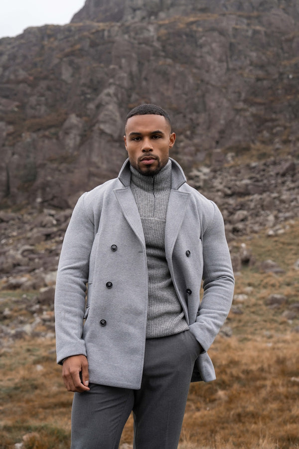 Monochromatic Grey Knit Peacoat and Sweater Monochromatic Grey Knit Peacoat and Sweater β Peacoat Outfits
