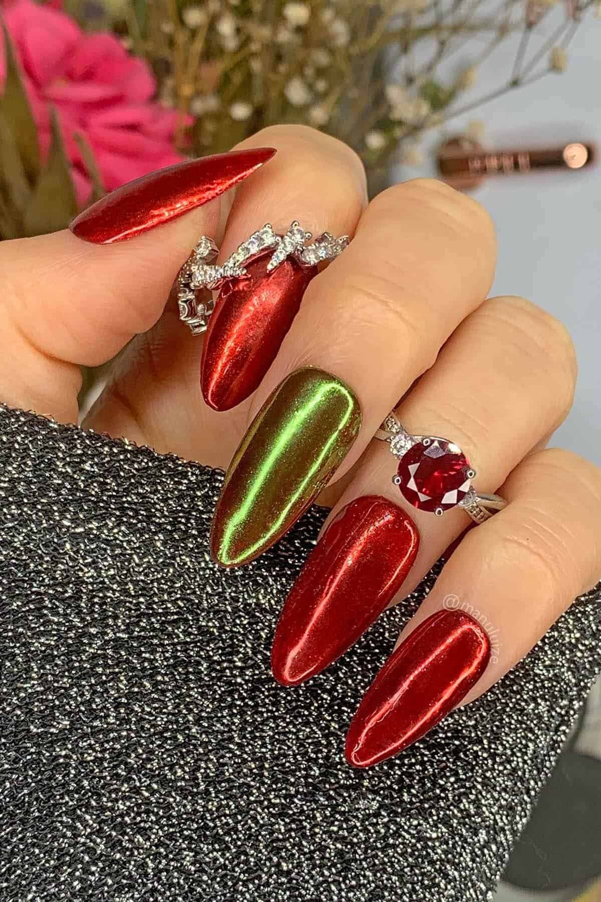 Metallic Chrome Glitter Visual Idea Metallic Chrome Glitter Visual Idea β Winter Party Nails