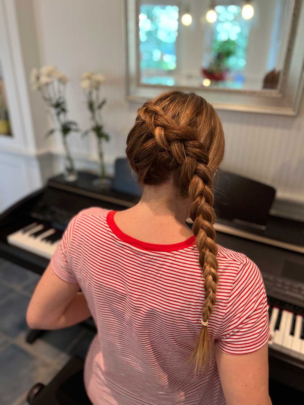 Medium Blonde Fishtail Braid — Winter Twist Hairstyles