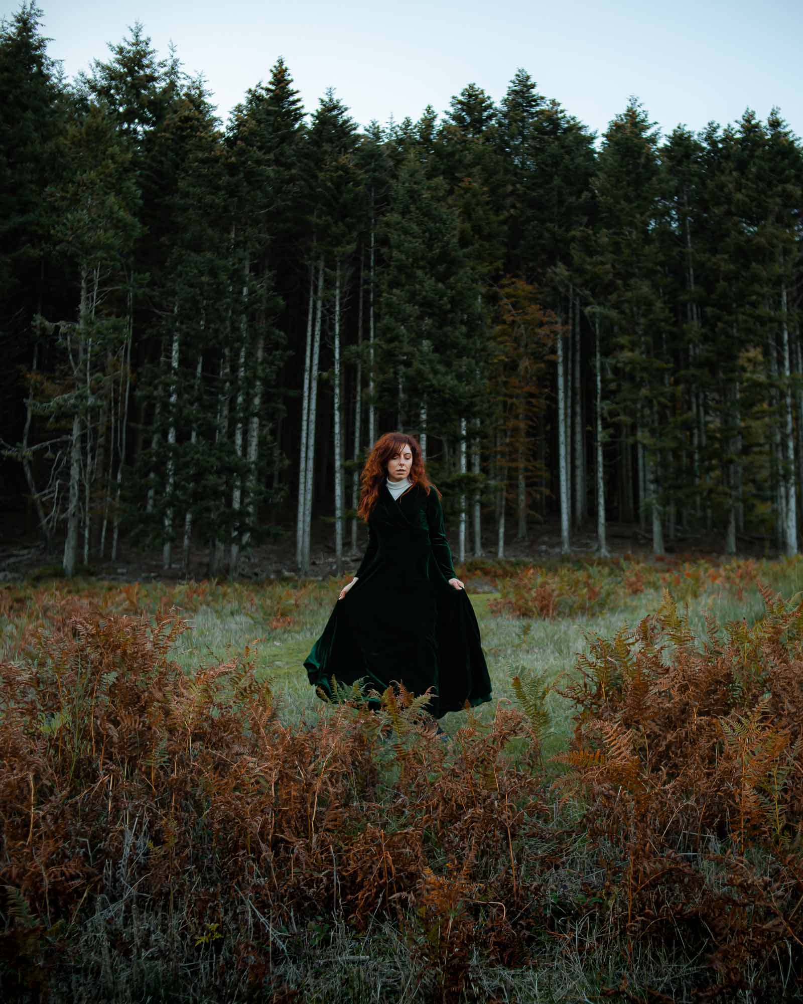 Dark Green Velvet Dress Over White Turtleneck for a Rich Contrast Dark Green Velvet Dress Over White Turtleneck for a Rich Contrast β Winter Photoshoot Outfits