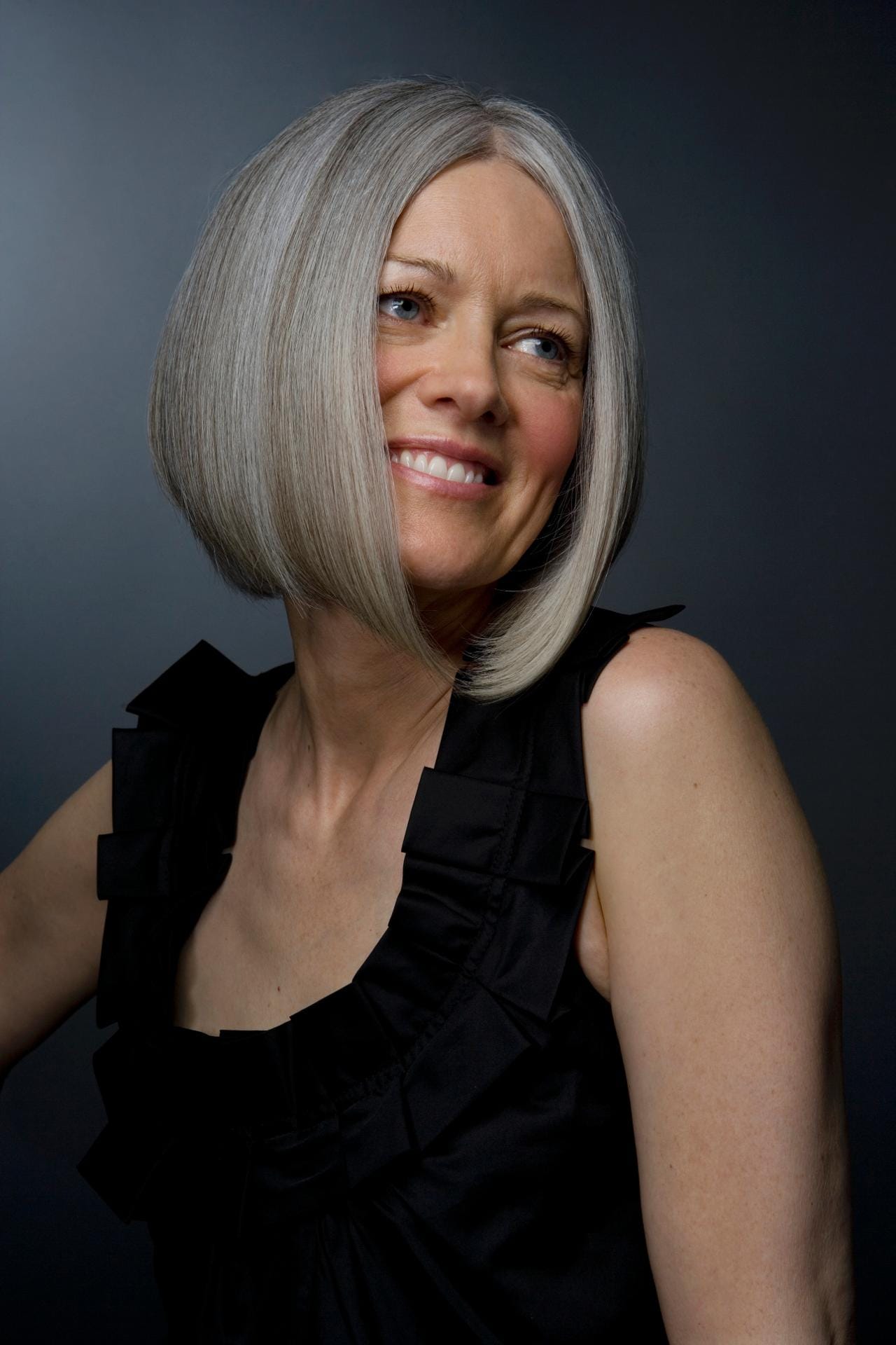 Chin-Length Visual Idea Chin-Length Visual Idea β Winter Haircuts for Gray Hair