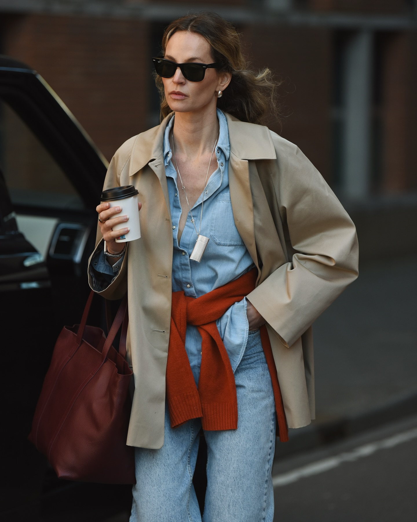Casual Beige Car Coat with Denim and a Pop of Orange — Car Coat Outfits