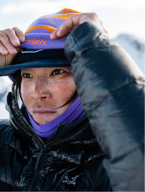 Puffer Jacket and Bright Beanie for Cold — Winter Workout Outfits