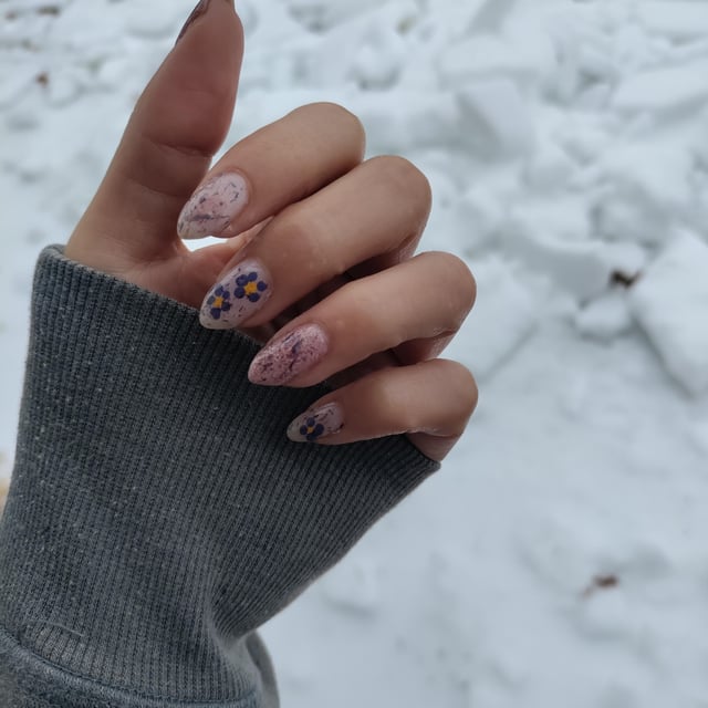 The Single Detail A Reader Notices First Visual Idea — Winter to Spring Transition Nails