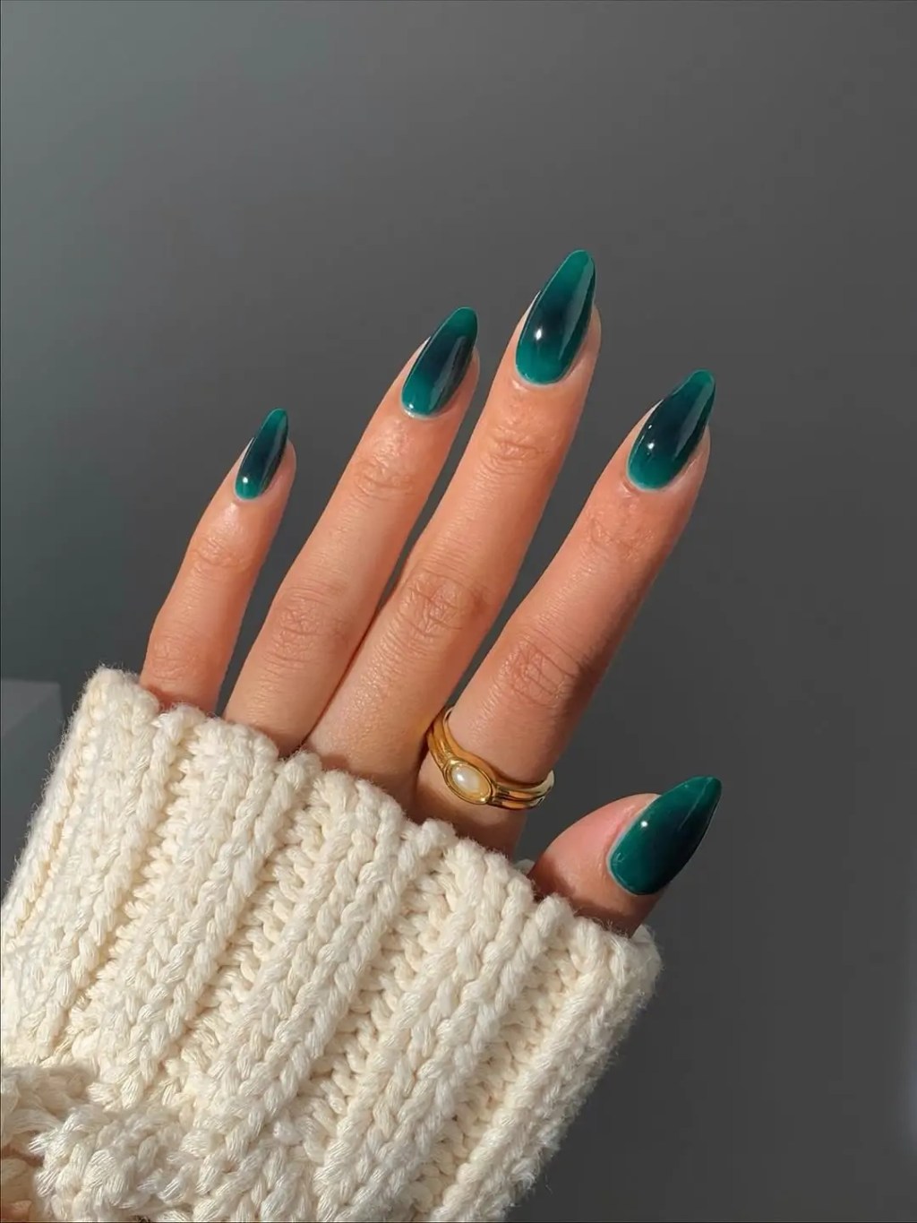Translucent Emerald Green Jelly Nails Translucent Emerald Green Jelly Nails β Winter Nail Colors for Women Over 40
