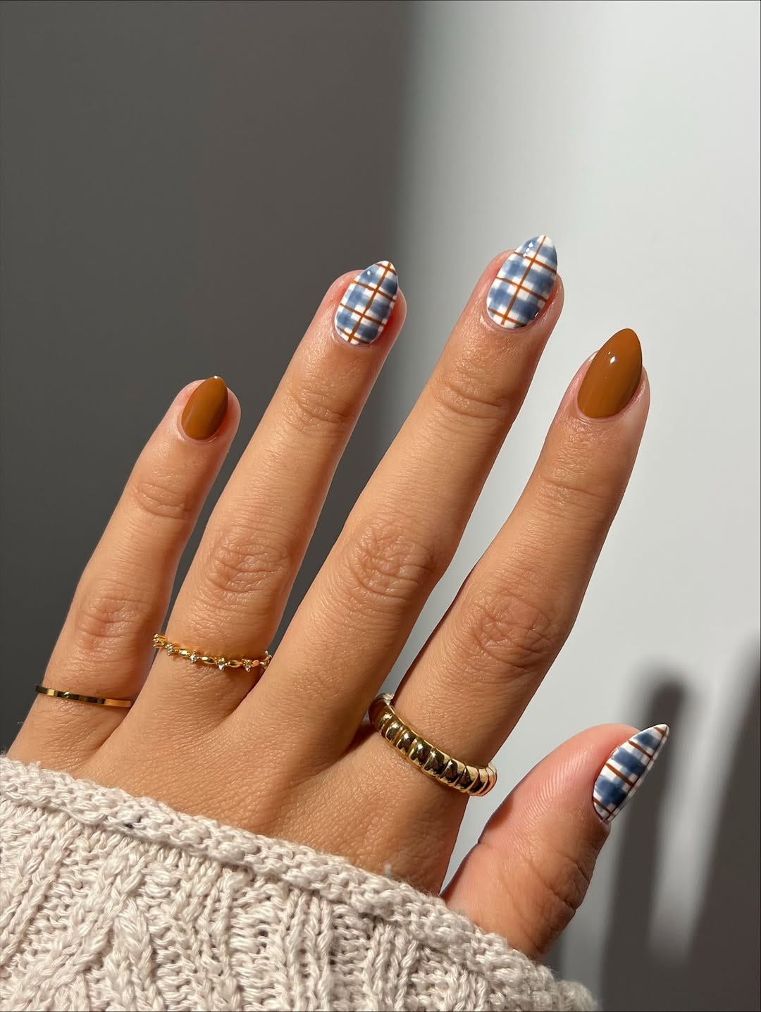 Matte Plaid Glossy Solid Visual Idea — Fall to Winter Nails
