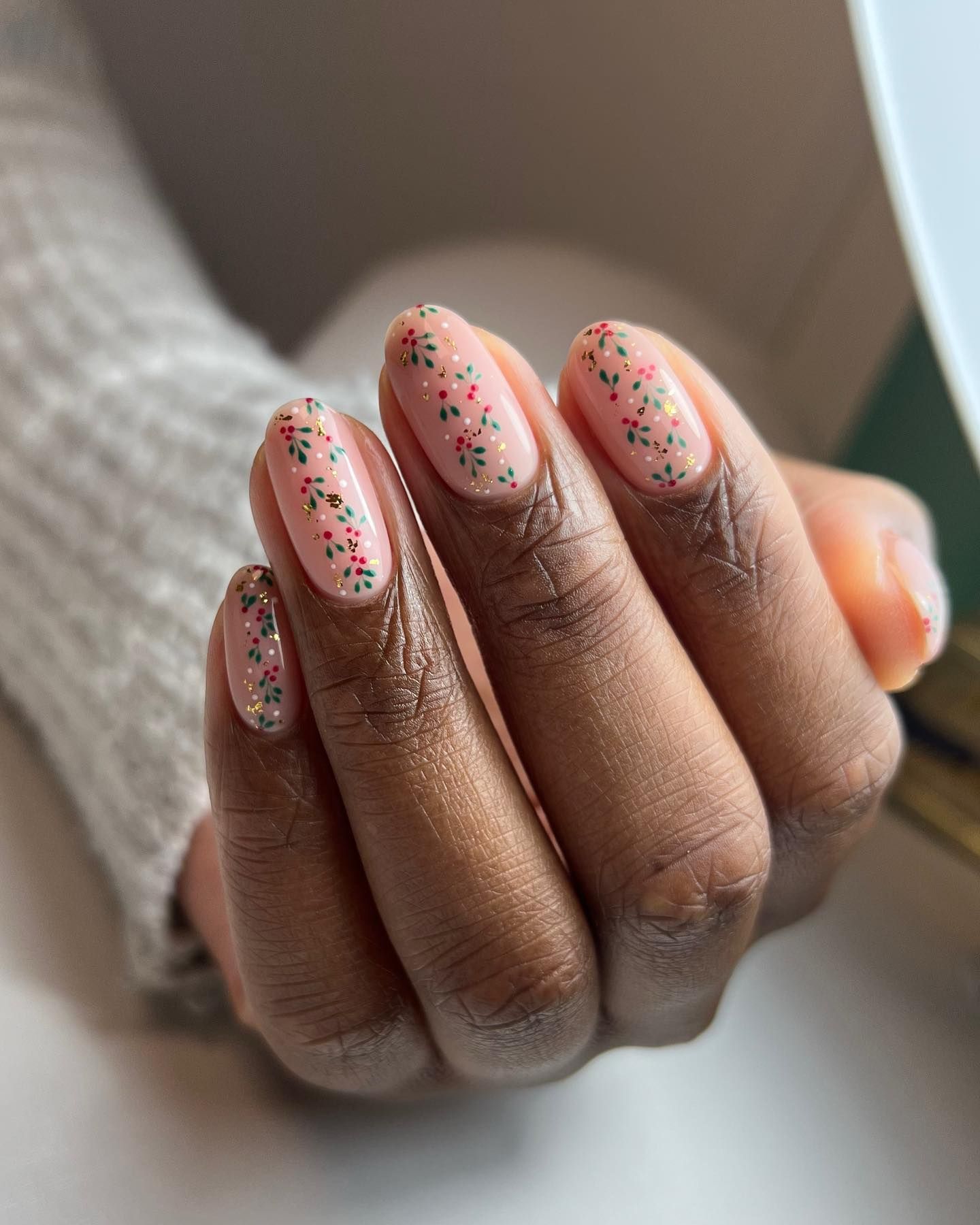 Winter Holiday Visual Idea Winter Holiday Visual Idea β Winter Dip Powder Nails