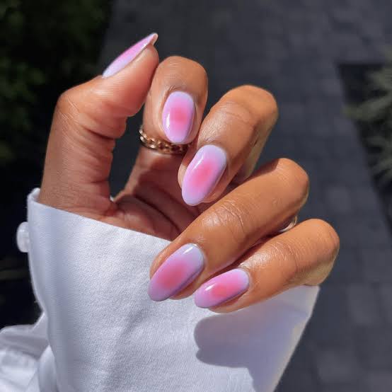 Pale Pink to Muted Purple Aura Pale Pink to Muted Purple Aura β aura nails