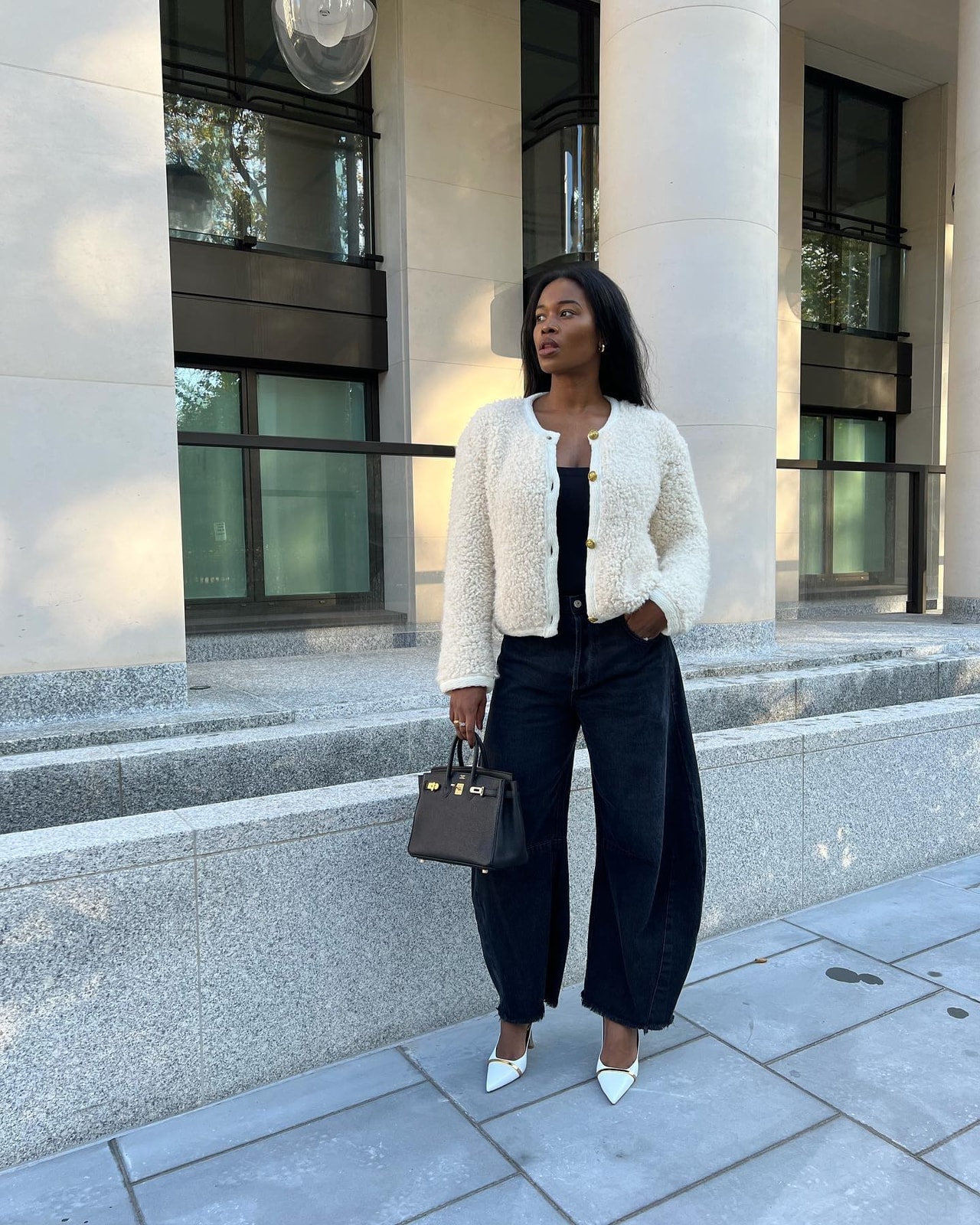 White Pointed-Toe Pumps Textured Cardigan and Black Accents White Pointed-Toe Pumps Textured Cardigan and Black Accents β barrel leg jeans outfits