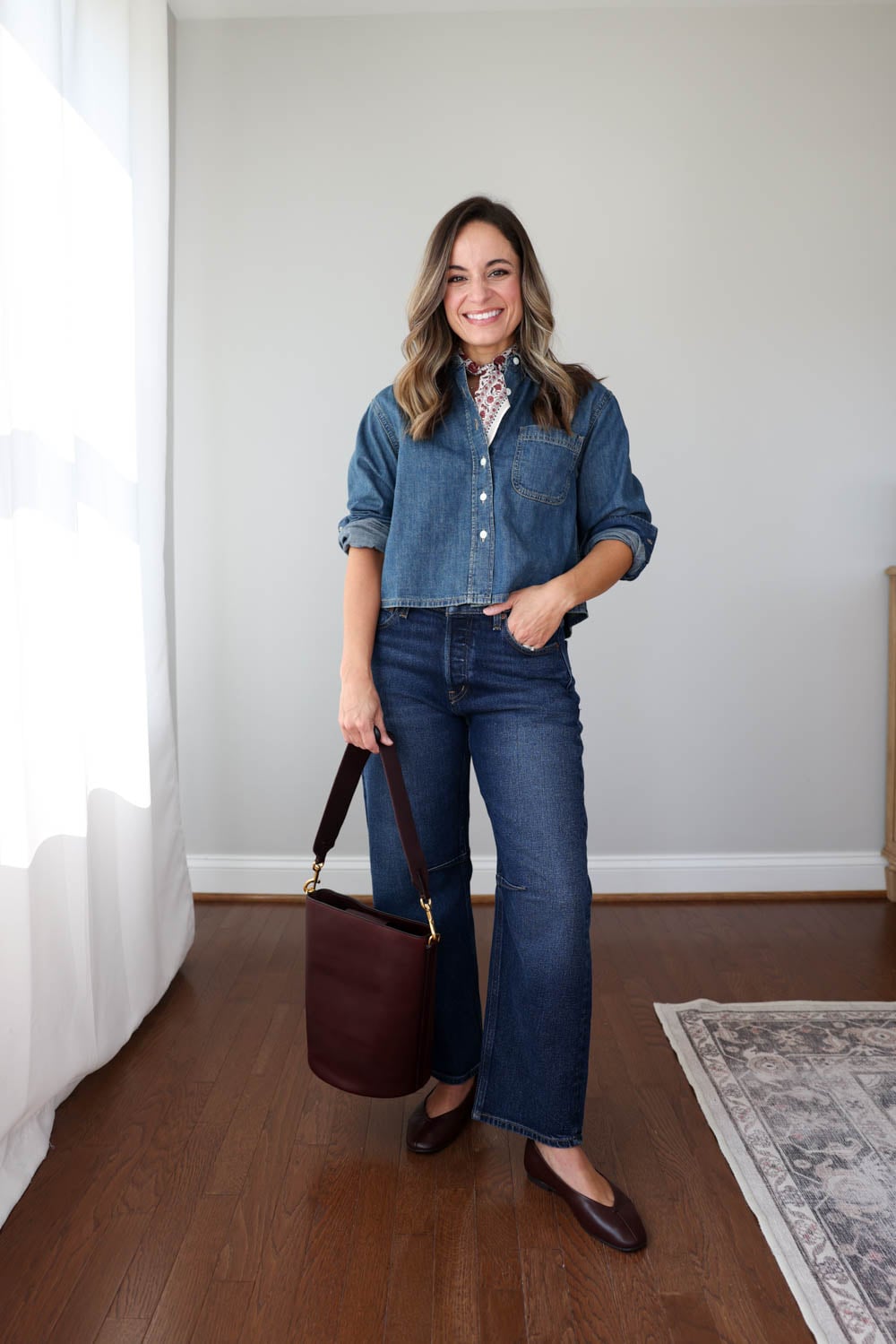Pointed Flats Denim-on-Denim with a Printed Scarf Pointed Flats Denim-on-Denim with a Printed Scarf β barrel leg jeans outfits