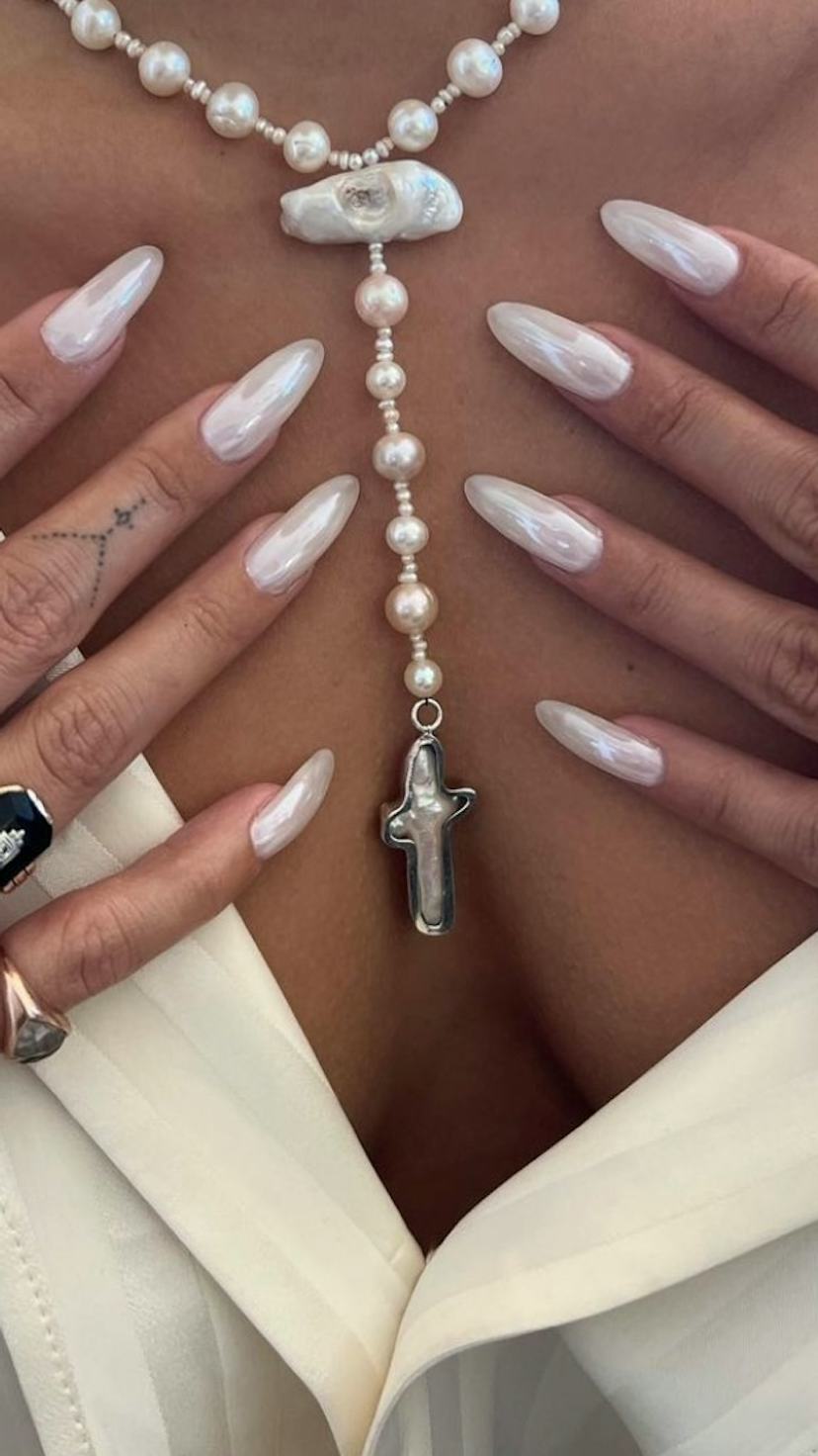 Classic Milky White Pearlescent Nails Classic Milky White Pearlescent Nails β glazed donut nails